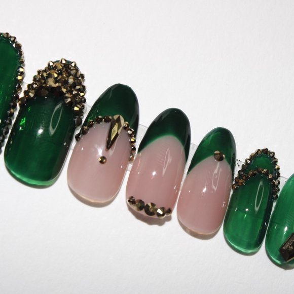Green and Gold Press On Nails - 20pc - Picture 2 of 8